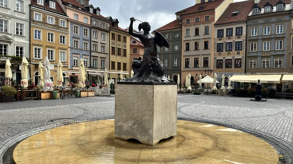 Bożek, symbol czy amulet? O znakach, które mają nas chronić